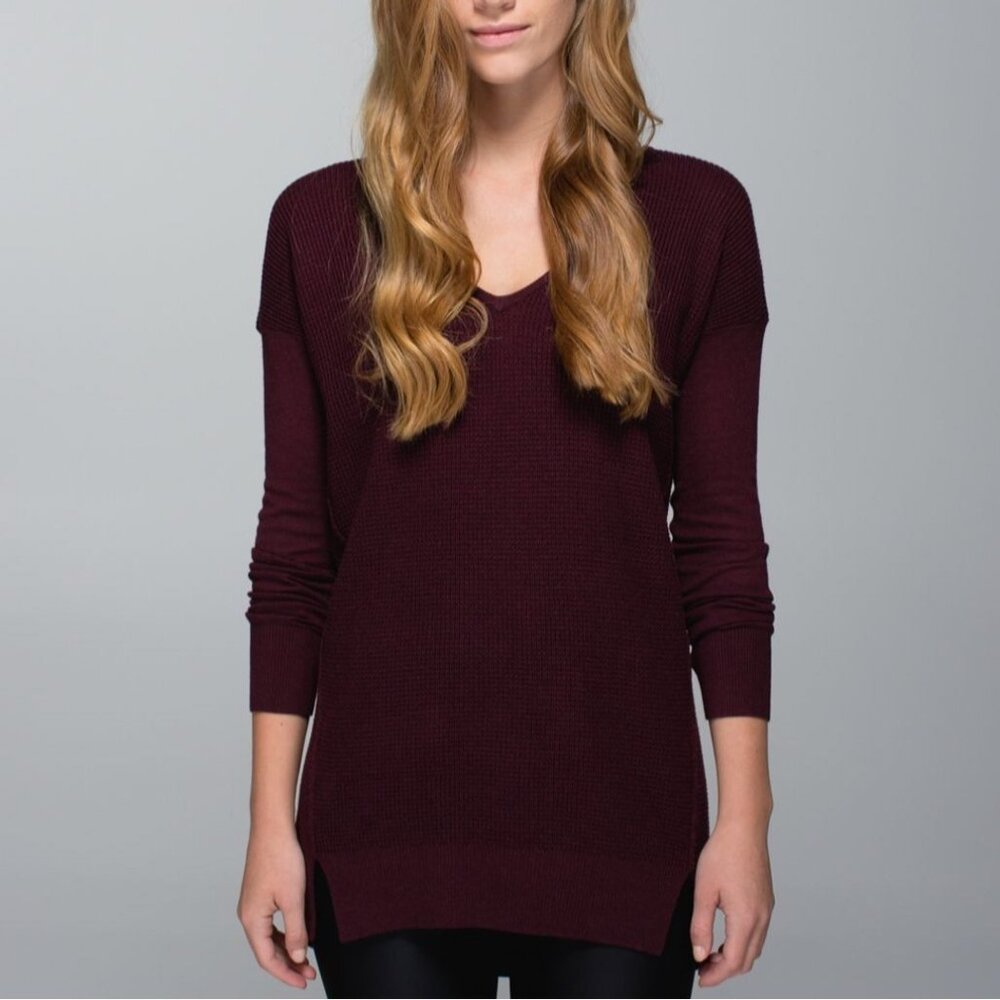 Lululemon Size 6 Burgundy The Sweater Life Waffle Knit V-Neck Long Sleeve Top